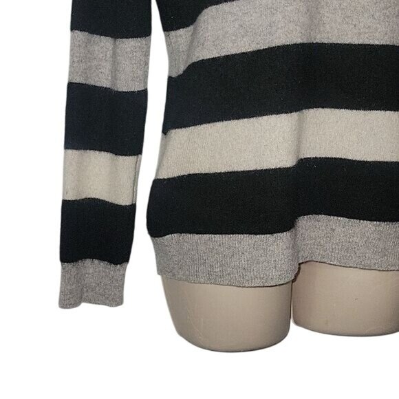 Charter Club Womens Striped Black & Gray Long‎ Sleeve Cashmere Sweater M - Picture 3 of 6